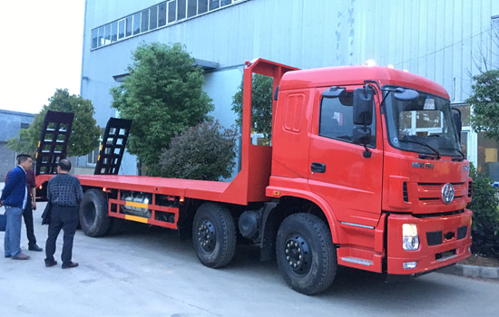 【國(guó)五】三環(huán)昊龍前四后八挖機(jī)平板車 【國(guó)五】三環(huán)昊龍前四后八挖機(jī)平板車