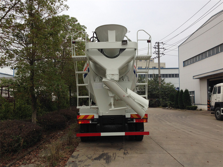 東風大力神12方攪拌車