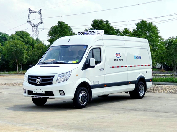 福田圖雅諾面包冷藏車(chē)