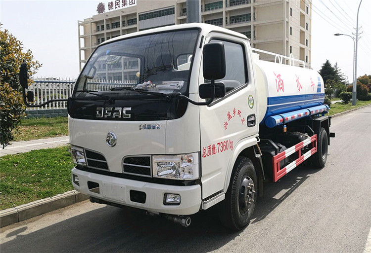 東風福瑞卡灑水車