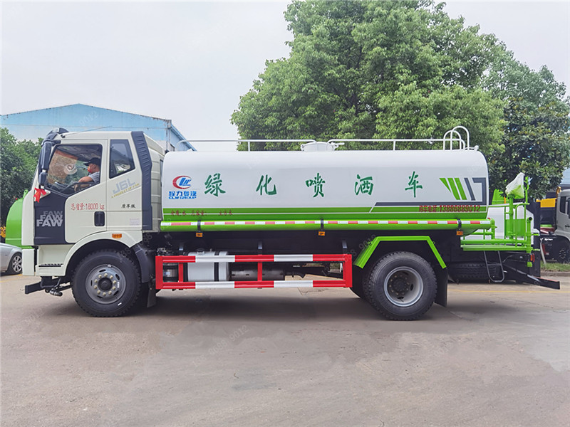 解放14-15噸J6灑水車