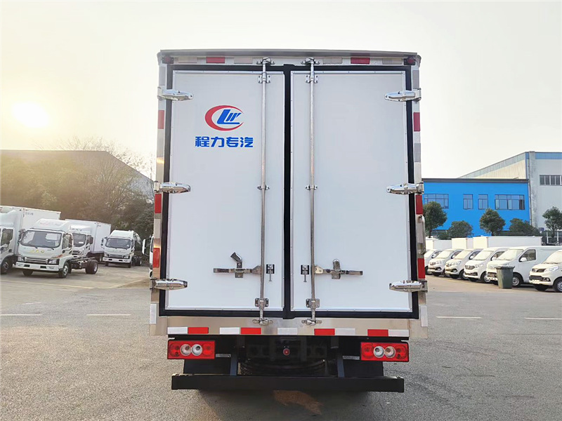 福田歐馬可X卡冷藏車