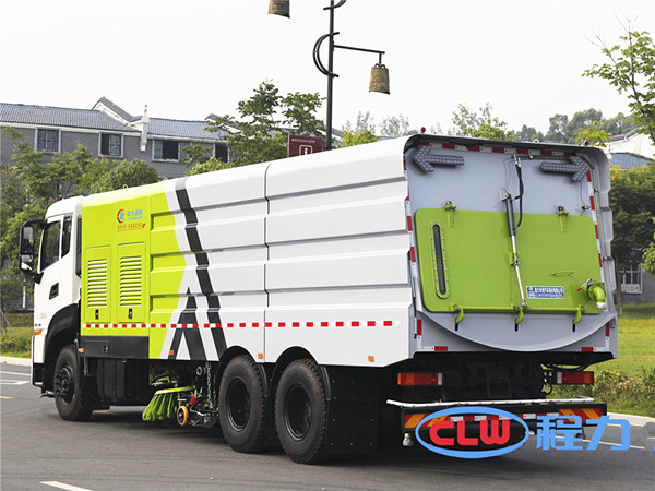 江鈴凱銳8方洗掃車