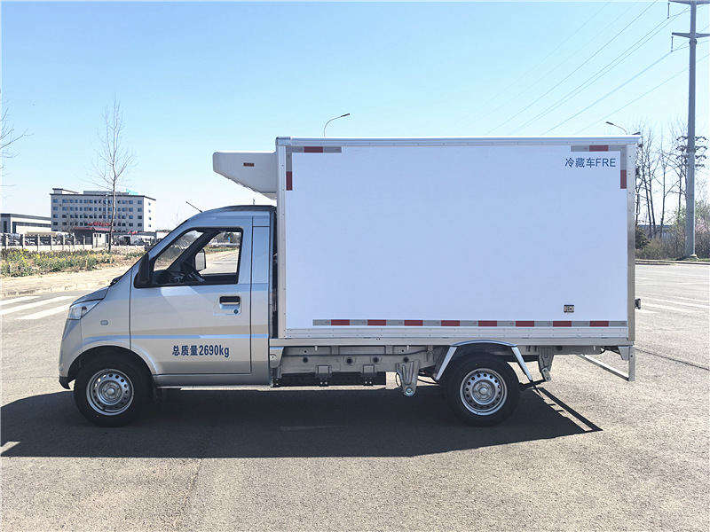 五菱冰寶純電冷藏車